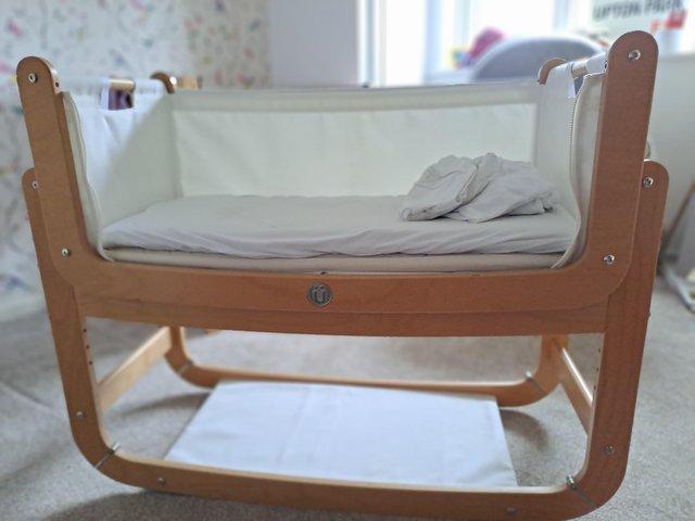 Preview of the first image of Snuzpod 2 with fitted sheets included.