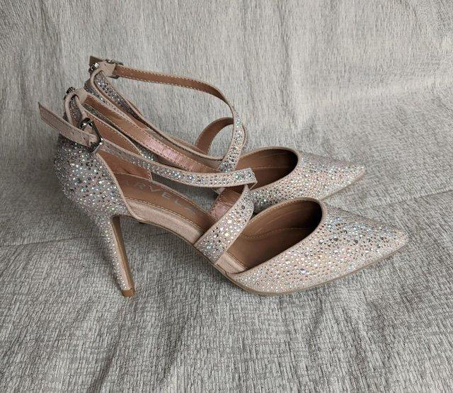 Preview of the first image of Carvela Kross Jewel Pink/Silver/Nude Court Heels UK 6/EUR 39.