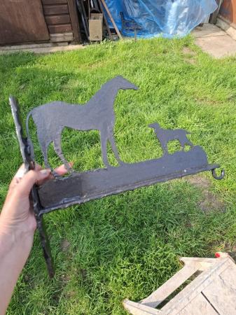 Image 3 of Heavy cast iron hanging bracket of horse and dog