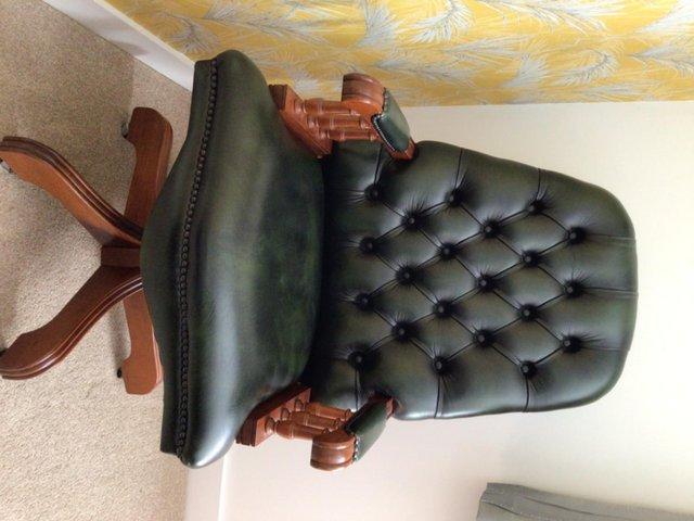 Preview of the first image of Leather Mountbatten office chair.