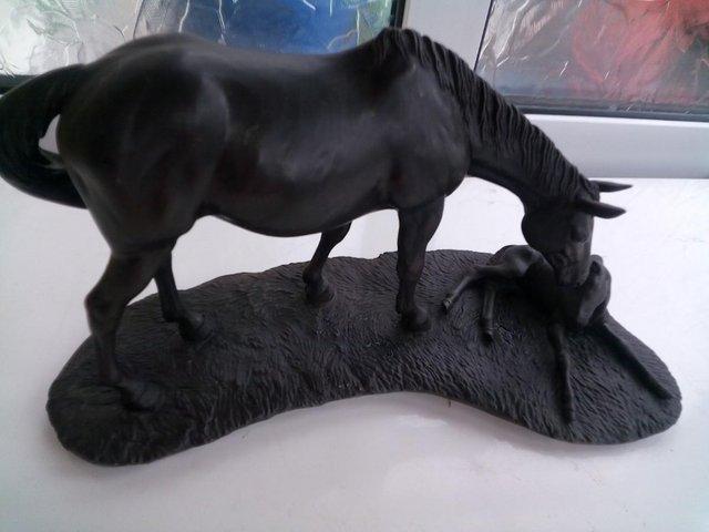 Preview of the first image of HERIDITEIS MARE AND FOLE BRONZE STATUE VERY HEAVY £50 OR OFF.