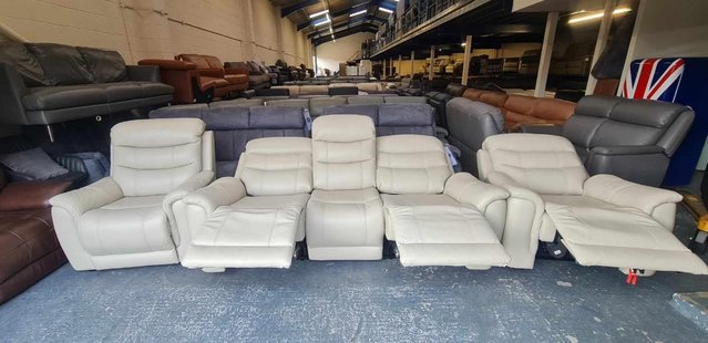Image 5 of La-z-boy cream leather 3 seater sofa and 2 armchairs