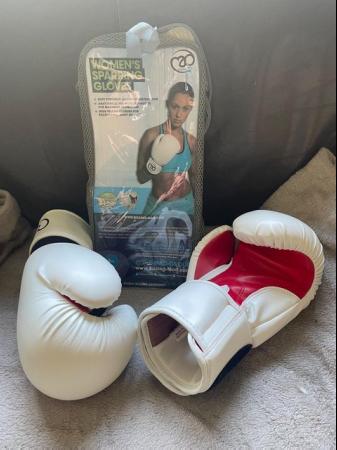 Image 1 of Women's 8oz Sparring Gloves and Pads