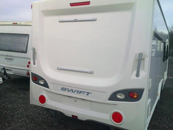 Image 3 of SWIFT EXCLUSIVE FB FIXED BED AND SIDE DINETT AND SI