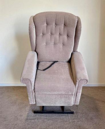 Image 5 of LUXURY ELECTRIC RISER RECLINER BROWN CHAIR ~ CAN DELIVER