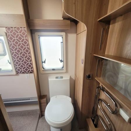 Image 11 of 4 BERTH CARAVAN IN IMMACULATE CONDITION