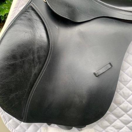 Image 2 of Kent and Masters 17 inch flat back saddle