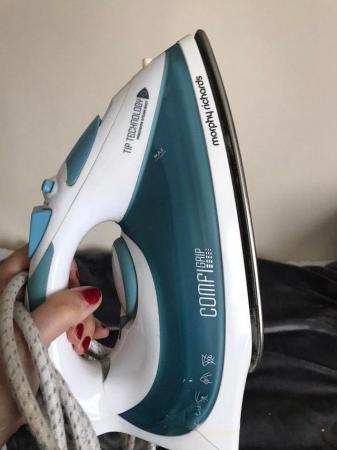 Image 2 of Morphey richards steam iron excellent condition