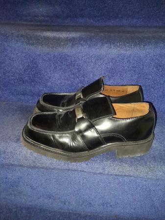 Image 2 of Mens size 9 Dolcis slip-on shoes