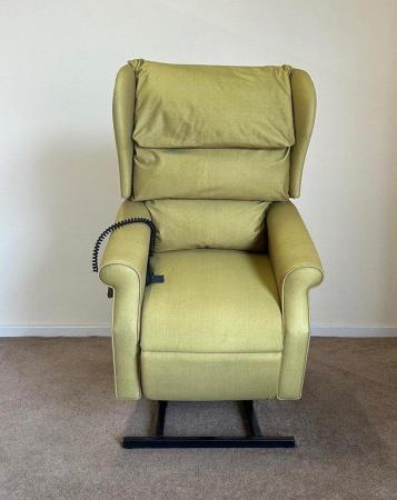 Image 8 of AJ WAY PETITE ELECTRIC RISER RECLINER GREEN CHAIR ~ DELIVERY