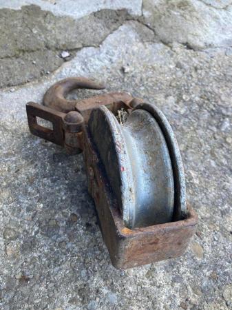 Image 2 of Vintage Heavy Duty Pulley/Snatch Block