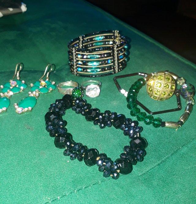 Preview of the first image of Mix of dress jewellery not been used great condition.