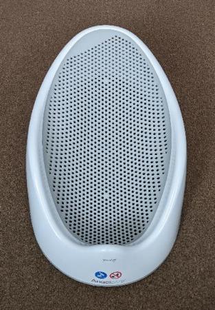 Image 2 of Angelcare Soft Touch Bath Support in White/Grey