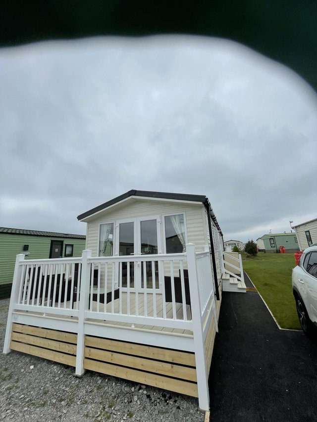 8 berth willerby grasmere static caravan For Sale in Blackburn