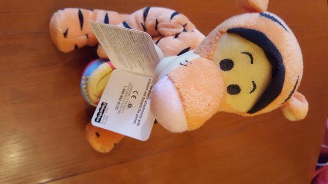 Image 2 of Disney Fisher Price Tigger With Hunny Pot 2004