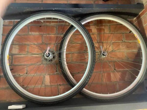 Image 3 of Pair of Bicycle Wheels 700CAlloy Q/R