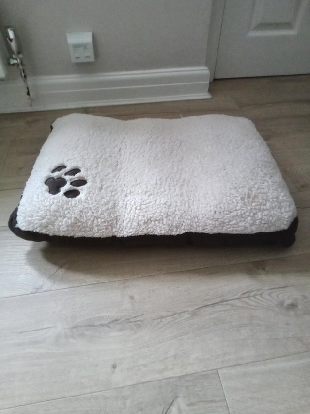 Preview of the first image of Pets at home memory foam mattresses/bed.