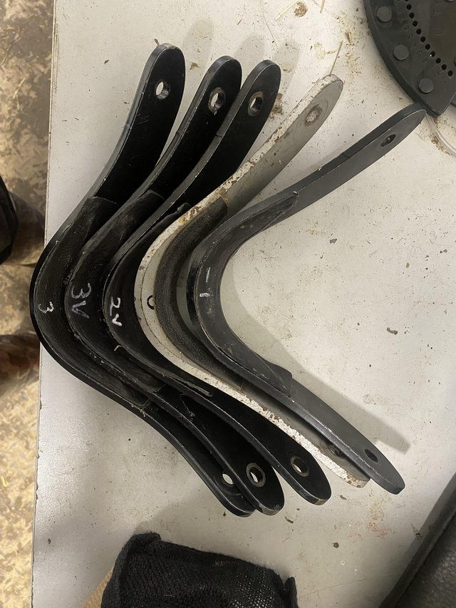 Preview of the first image of Wow saddle headplates x5 size -1 2 and 3.