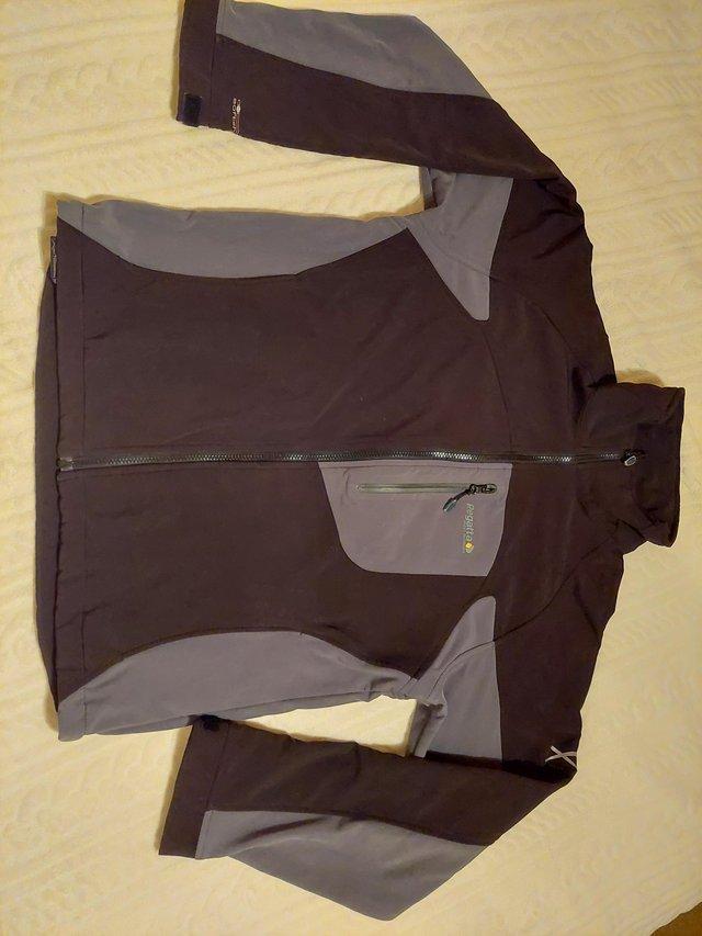 Preview of the first image of Men's Regatta jacket, Medium 40" chest.