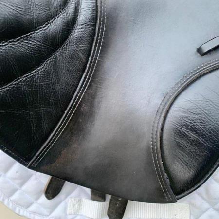 Image 2 of Kent And Masters 17 inch Jump saddle