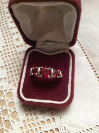 Image 1 of Imposing silver dress ring with three garnets
