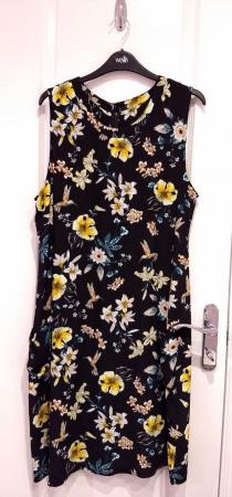 Image 8 of Wallis Black Sleeveless Summer Dress Floral Print Size 14