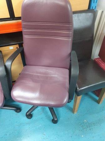 Image 5 of Mauve office/desk/task/swivel adjustable chair