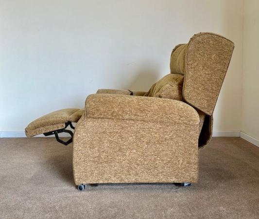Image 12 of PETITE LUXURY ELECTRIC RISER RECLINER BROWN CHAIR ~ DELIVERY