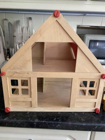 Image 1 of FREE Early Learning Centre Dolls House