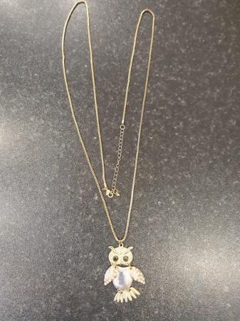 Image 2 of Gold & rose gold colour dimante moveable owl necklace