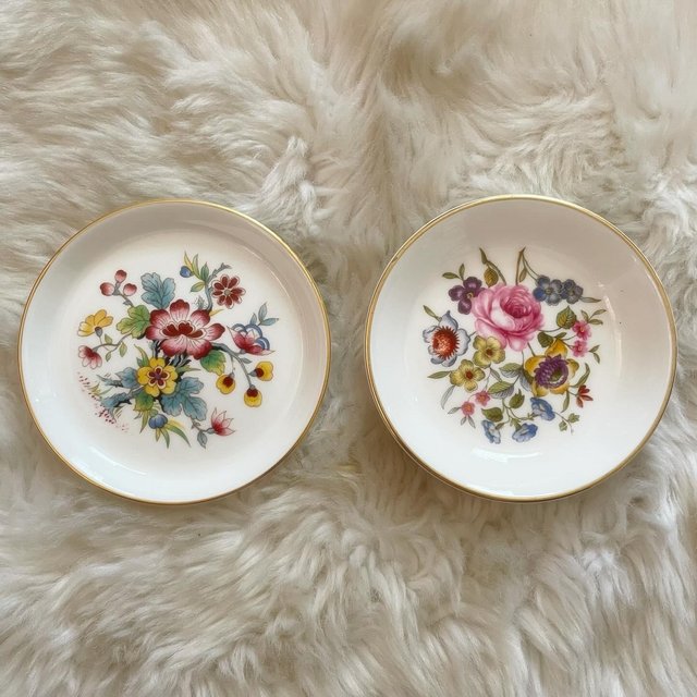 Preview of the first image of Set of 2 Vintage Flowers Coalport Ming Rose & Royal Worceste.