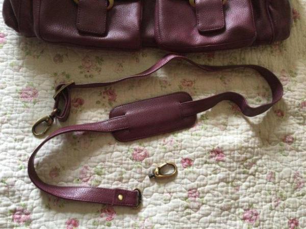 Image 18 of TOMMY & KATE Large Full Grain Leather Raspberry Pink Holdall