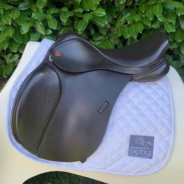 Preview of the first image of Kent and Masters 16.5 inch pony saddle.