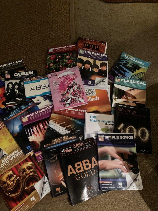 Preview of the first image of Large quantity of easy keyboard music books.