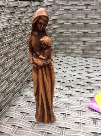 Image 1 of Beautiful wooden statue of Madonna and Child