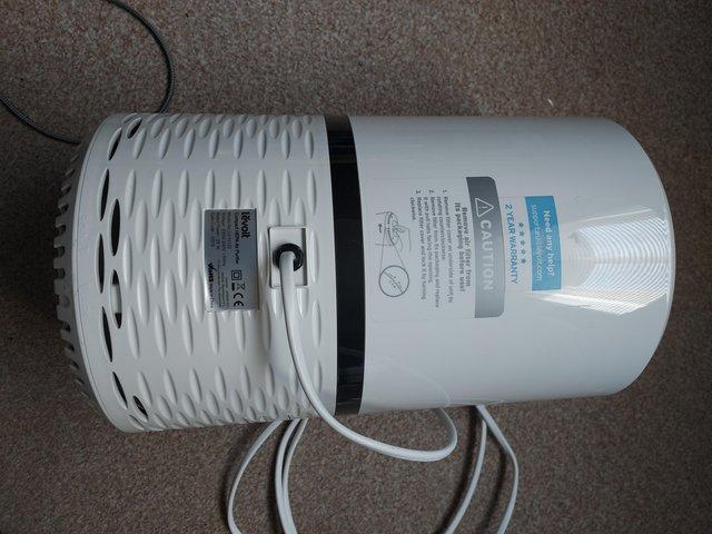 Preview of the first image of Air purifier well looked after.