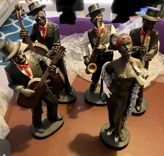 Preview of the first image of Five piece Jazz Band , Singer.