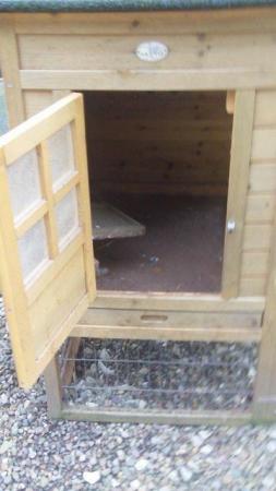 Image 3 of Chicken run and coup with nest box.