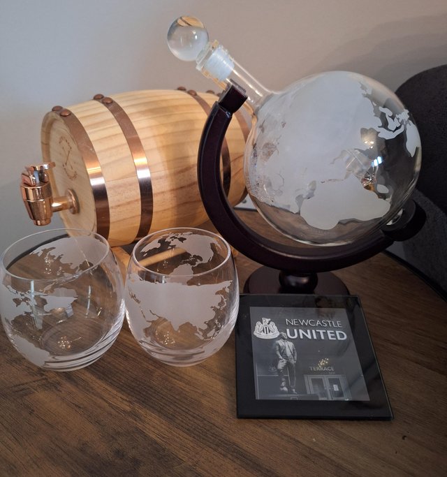 Preview of the first image of Whisky decanter, 2 glasses, whisky barrel and nufc coaster.