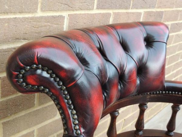 Image 19 of Dark Ox Blood Fully Buttoned Captains Chair (UK Delivery)