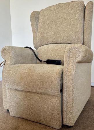Image 1 of REPOSE ELECTRIC RISER RECLINER STRAW MOBILITY CHAIR DELIVERY