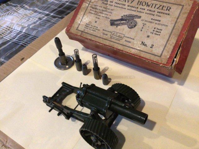 Preview of the first image of William Britains 18” howitzers.