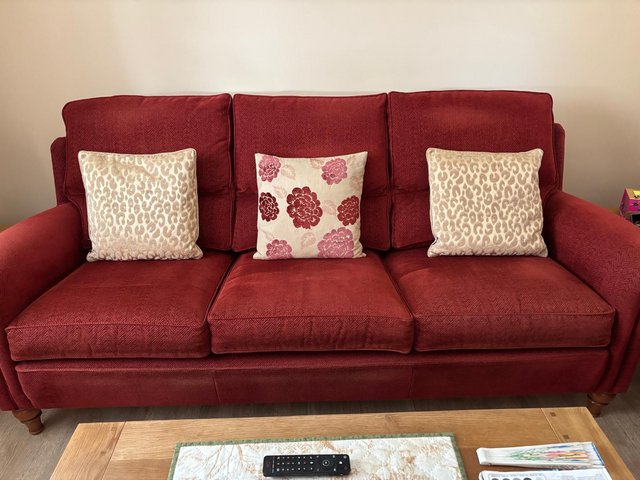 Hatfields Colchester sofas — Clothing & Accessories in Colchester