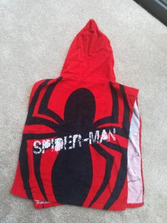 Image 2 of Child's Hooded Spider Man Beach Towel (& Minnie Mouse)