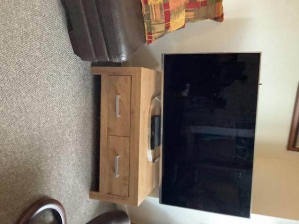 Image 3 of Lovely neat tv. Stand vgc low price really excellent price