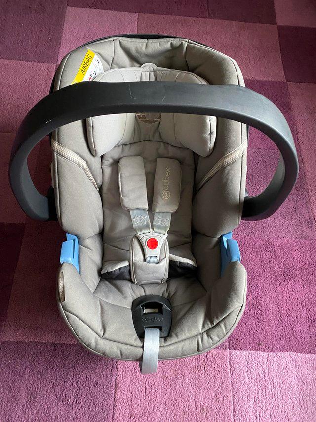 Preview of the first image of Cybex Baby Car Seat/Carrier Size 0+.