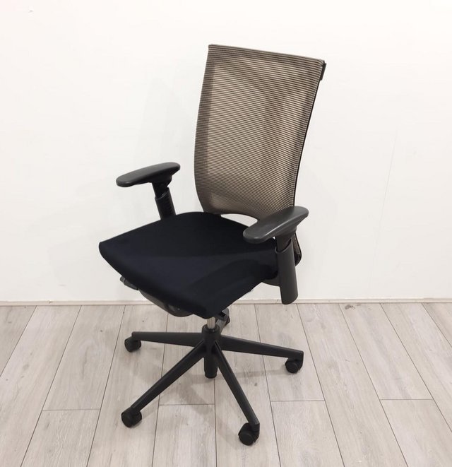 Preview of the first image of Haworth Comforto Mesh Back Office Chair.