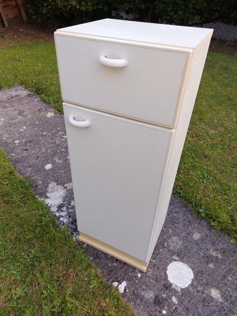 Preview of the first image of White Storage Unit (Cabinet) with Shelf and Drawer.