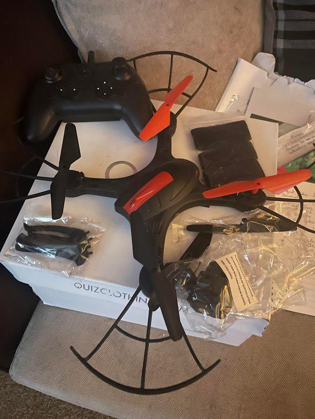 Preview of the first image of New drone and accessories  never used , no original box.