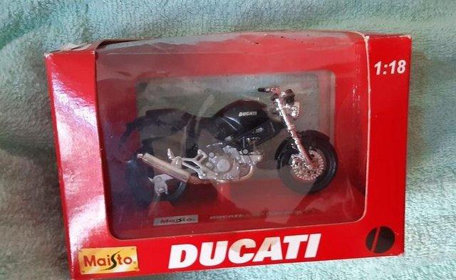 Preview of the first image of Special Edition model Motorbike 1:18 scale Ducati.